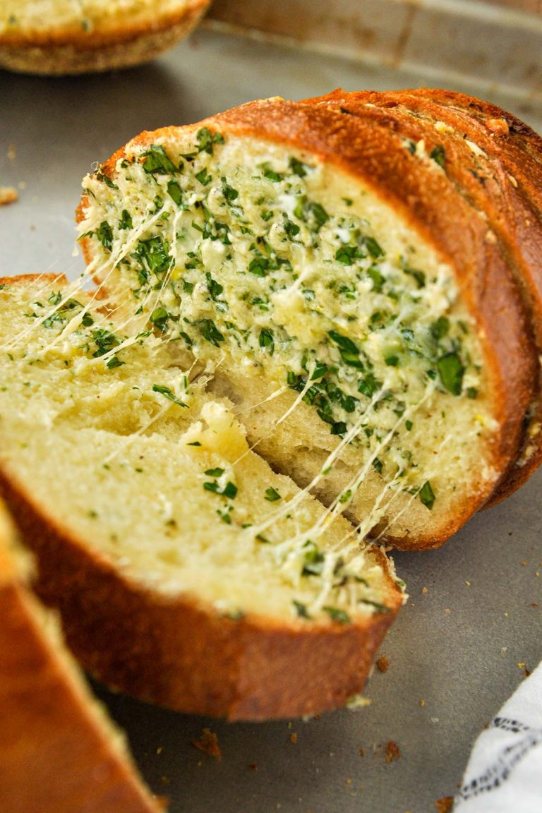 Easy Cheese Garlic Bread Recipe-