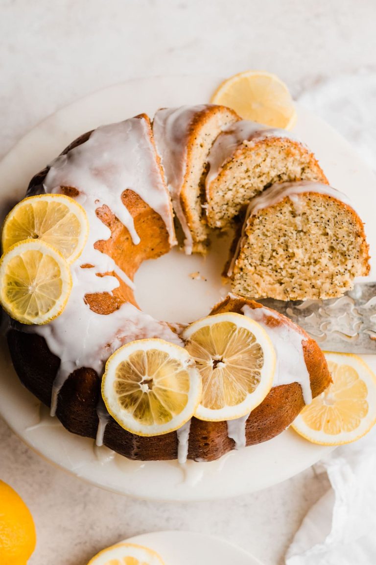 Easy Lemon Poppy Seed Cake 